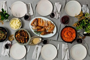 table Thanksgiving